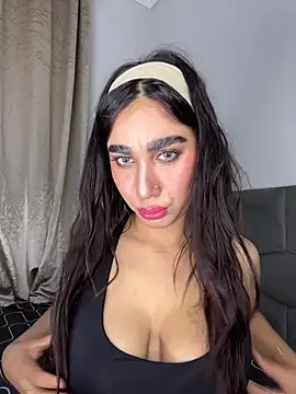 Meryem Queen online show from May 27, 2026, 2:52 am