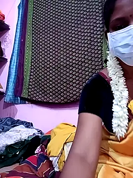 Snapshot of Villageammu18 chatting on February 14, 2026, 3:45 pm Villageammu18 online show from February 14, 2026, 3:45 pm