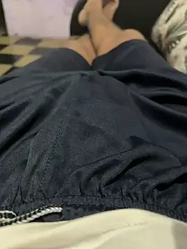 Desiboy   21 online show from December 12, 2024, 5:04 pm