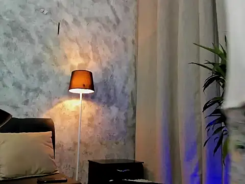 boyc022  online show from September 18, 2025, 3:53 am