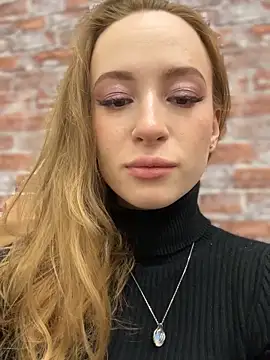  AngelMoon  online show from October 17, 2025, 3:43 am