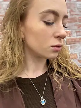  AngelMoon  online show from October 22, 2025, 3:50 am