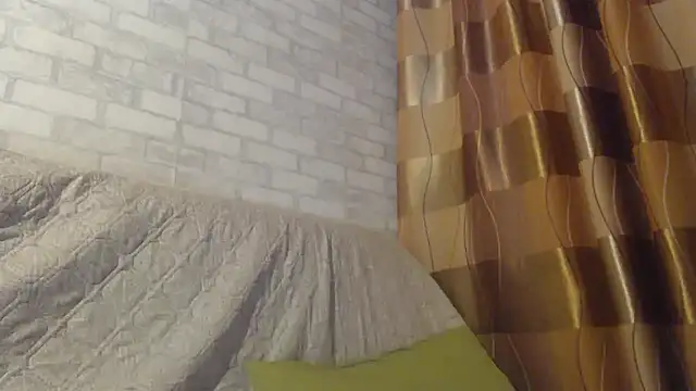 Snapshot of kila_lo chatting on January 17, 2026, 12:48 am kila lo online show from January 17, 2026, 12:48 am