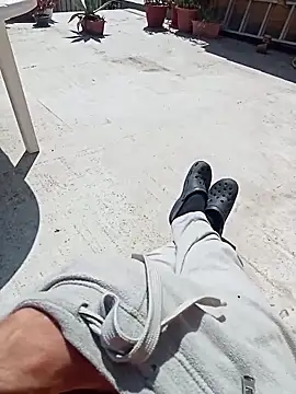 MrTamburine22 online show from April 9, 2026, 11:27 am