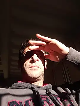 MrTamburine22 online show from December 14, 2025, 2:11 pm