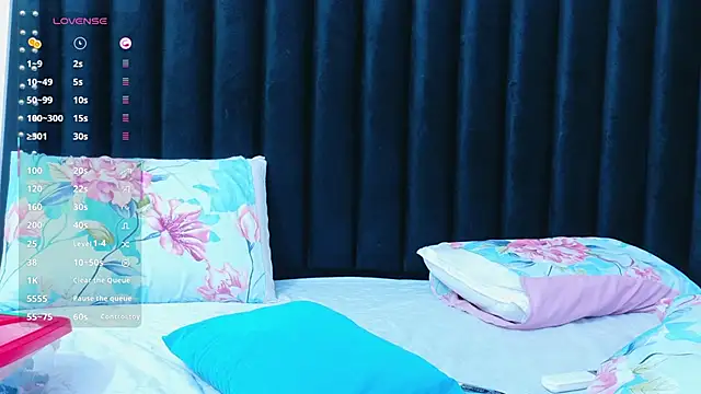 Snapshot of hornybarelylegalgirl chatting on February 6, 2026, 12:23 pm hornybarelylegalgirl online show from February 6, 2026, 12:23 pm