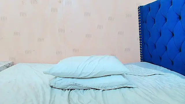 hornybarelylegalgirl online show from March 2, 2025, 3:52 pm