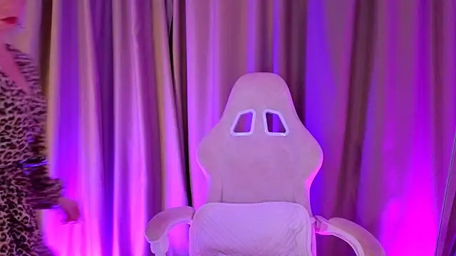 bubbling crush online show from March 19, 2025, 10:09 pm