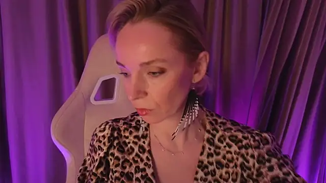 bubbling crush online show from March 1, 2025, 9:59 pm