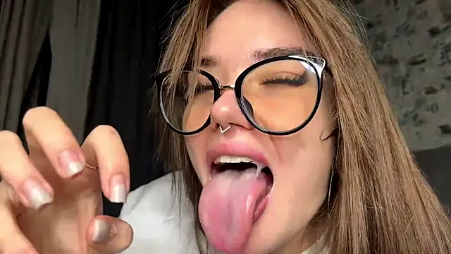 BlissDodd online show from October 2, 2025, 6:22 pm