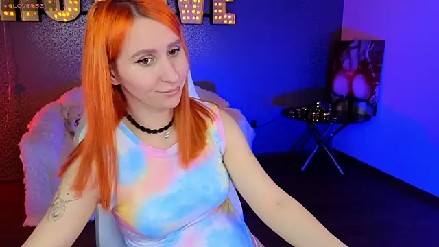 AliceBYKiss online show from January 24, 2025, 3:45 pm