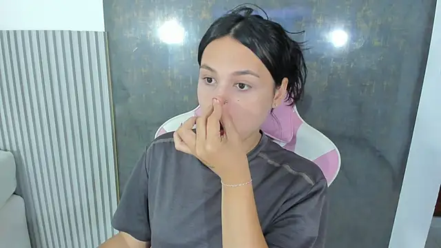 Snapshot of lana_boomer chatting on February 13, 2026, 8:31 pm lana boomer online show from February 13, 2026, 8:31 pm