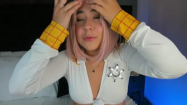 MelodyRey  online show from September 22, 2025, 10:27 pm