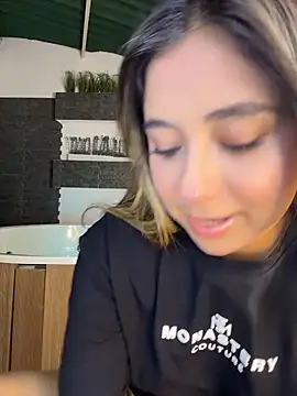 MelodyRey  online show from February 27, 2026, 11:26 pm