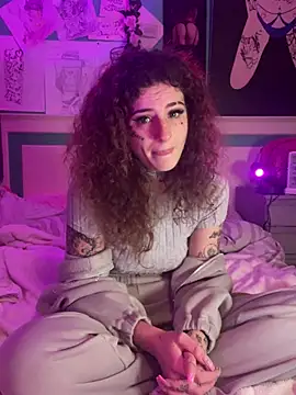 BlazyKitsune- online show from February 5, 2026, 6:15 pm