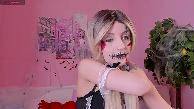 Katty Lights online show from October 31, 2025, 11:29 am