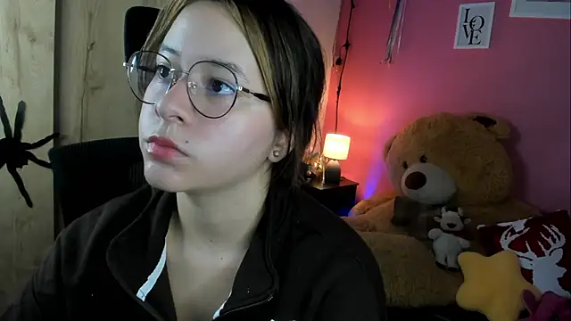 Snapshot of agnes_213 chatting on February 20, 2026, 2:19 pm agnes 213 online show from February 20, 2026, 2:19 pm