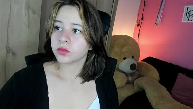 Snapshot of agnes_213 chatting on February 27, 2026, 1:33 pm agnes 213 online show from February 27, 2026, 1:33 pm