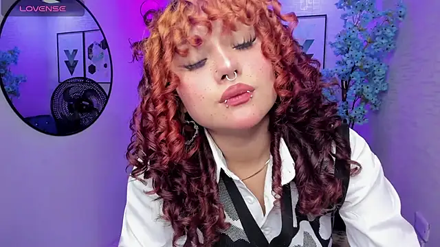 Theia moon online show from December 1, 2025, 1:56 pm