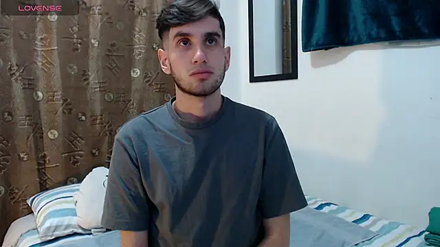 Thhiago tay online show from October 3, 2025, 11:39 pm