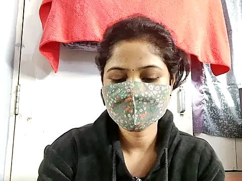 Snapshot of samosa73 chatting on November 10, 2025, 6:57 pm samosa73 online show from November 10, 2025, 6:57 pm