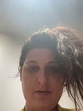 Snapshot of delinadelray chatting on December 23, 2024, 8:11 am delinadelray online show from December 23, 2024, 8:11 am