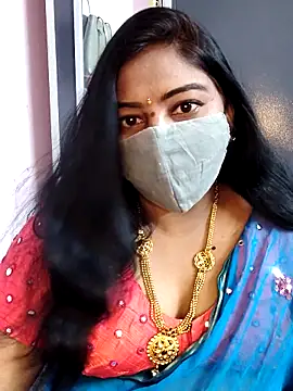 RomeoJuliet345 online show from February 3, 2026, 7:35 am