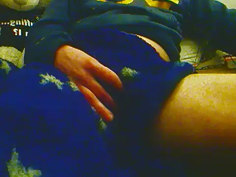 Snapshot of Adi1985gda chatting on February 17, 2026, 2:20 am Adi1985gda online show from February 17, 2026, 2:20 am