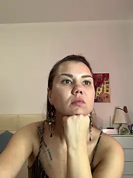 MiraMiss online show from September 23, 2025, 7:48 am