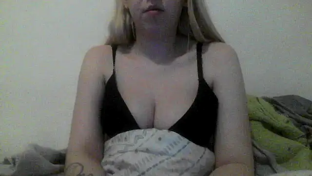 bunnyamy online show from January 1, 2025, 11:29 pm