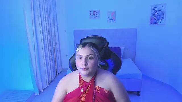 Sienna Jones online show from December 1, 2024, 8:36 pm