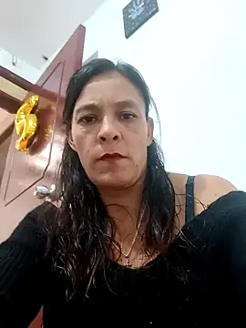 Snapshot of SAMANTA_09- chatting on March 21, 2025, 3:35 pm SAMANTA 09- online show from March 21, 2025, 3:35 pm