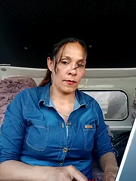 Snapshot of SAMANTA_09- chatting on January 17, 2025, 3:43 pm SAMANTA 09- online show from January 17, 2025, 3:43 pm