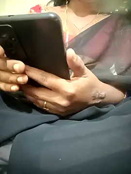 Snapshot of Telugu-mirchi chatting on October 25, 2025, 7:25 pm Telugu-mirchi online show from October 25, 2025, 7:25 pm