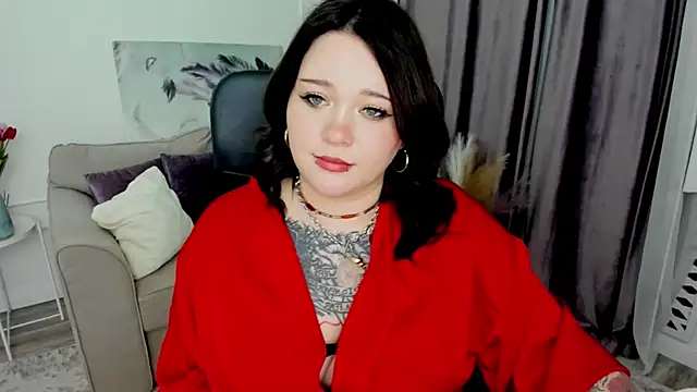 MoonLghte online show from March 7, 2025, 9:27 pm