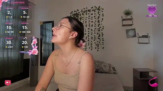 Noellesable online show from September 13, 2025, 5:24 pm