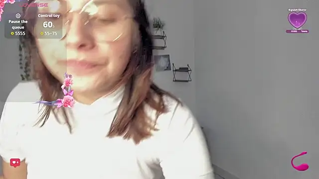 Noellesable online show from September 10, 2025, 5:34 pm