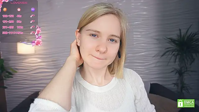 OdelinaFicken online show from December 1, 2025, 4:13 am