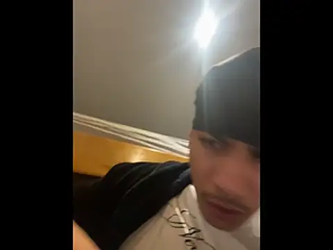 Snapshot of johnycash21 chatting on February 14, 2026, 11:21 am johnycash21 online show from February 14, 2026, 11:21 am