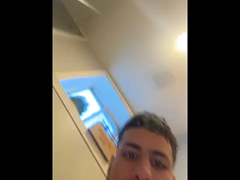 Snapshot of johnycash21 chatting on January 31, 2026, 9:35 pm johnycash21 online show from January 31, 2026, 9:35 pm