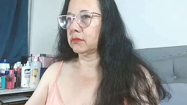 maturepriscila online show from January 6, 2026, 11:47 am