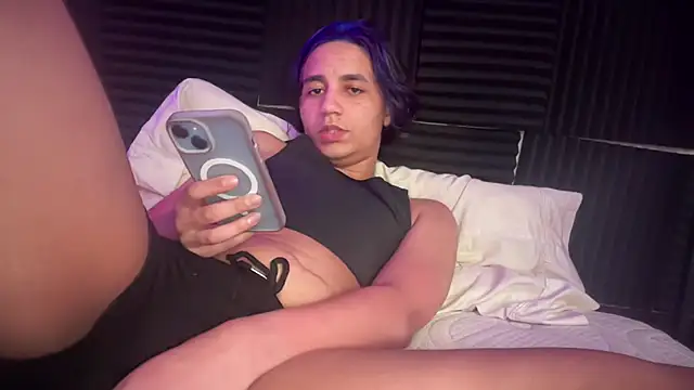 Snapshot of hornytbabe chatting on January 18, 2025, 7:17 am hornytbabe online show from January 18, 2025, 7:17 am