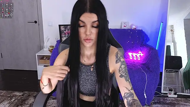 Tiffany lab online show from November 27, 2025, 9:32 am