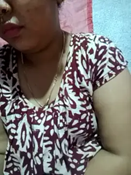 Super-Couple online show from December 18, 2025, 4:33 pm