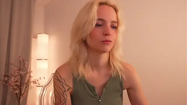 lolly pie online show from November 9, 2025, 9:35 am