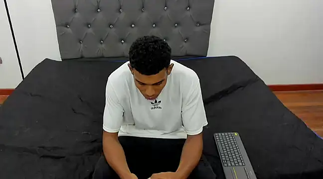 dominic hot69 online show from December 1, 2024, 10:48 pm