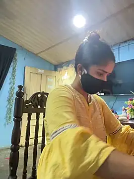 Black Glow online show from March 21, 2025, 10:50 am