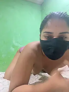 Black Glow online show from February 7, 2025, 11:45 am