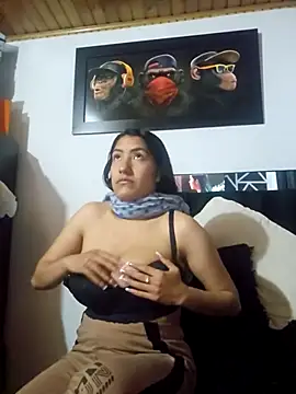 Snapshot of Sofi_hot_4m chatting on October 3, 2025, 10:33 pm Sofi hot 4m online show from October 3, 2025, 10:33 pm