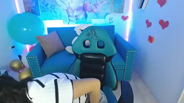 Snapshot of Sofi_hot_4m chatting on March 19, 2025, 12:34 pm Sofi hot 4m online show from March 19, 2025, 12:34 pm